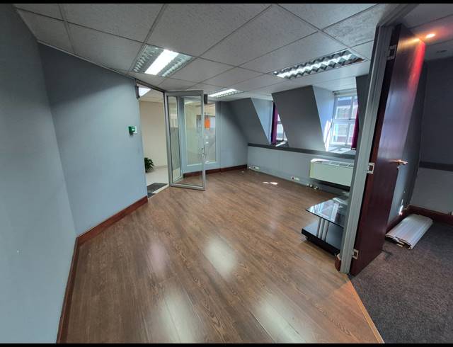 149M² OFFICE TO LET IN MORNINGSIDE